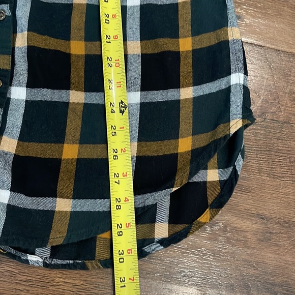 BKE Eased Long Sleeve Plaid Button Front Shirt Womens Medium - Picture 7 of 7